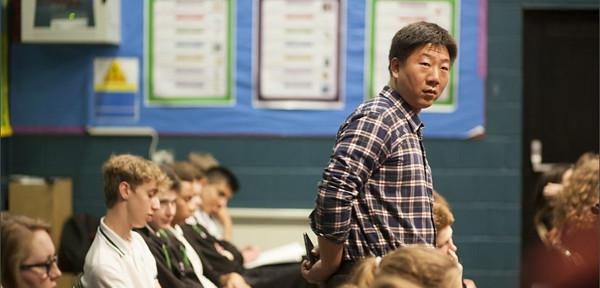 中国高考PK英国留学! 中国高考PK英国留学!