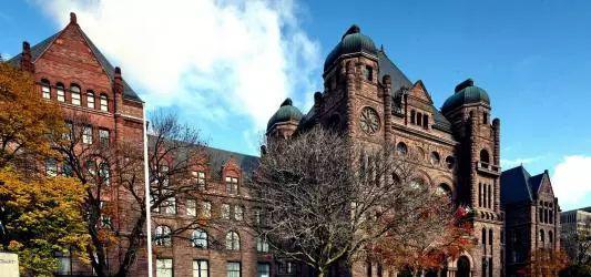 另众多学子“朝思暮想的实力派大学”——多伦多