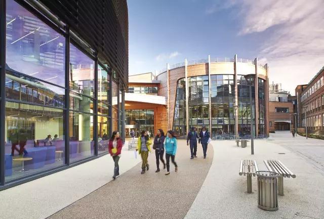 英国大学招生时,如果参考中国大学排名?只看2 英国大学招生时,如果参考中国大学排名?只看2