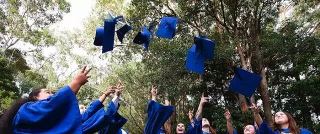 UOW荣誉丨UOW入围全球教学奖 UOW荣誉丨UOW入围全球教学奖