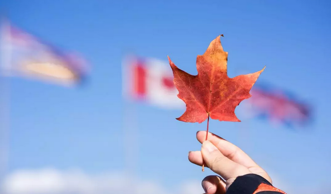 加拿大留学费用之一二三 加拿大留学费用之一二三