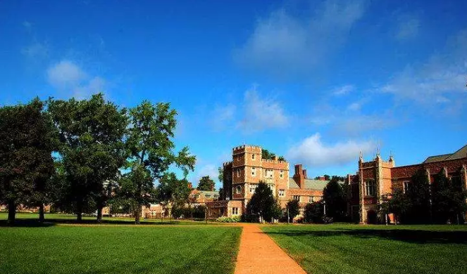 美国学子说丨这些院校的奖学金最丰厚