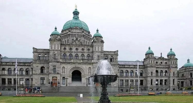 加拿大本科录取标准，请针对性准备！