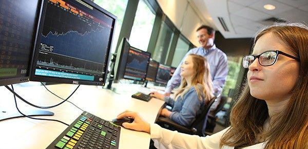 高端解析2018商业分析新开院校