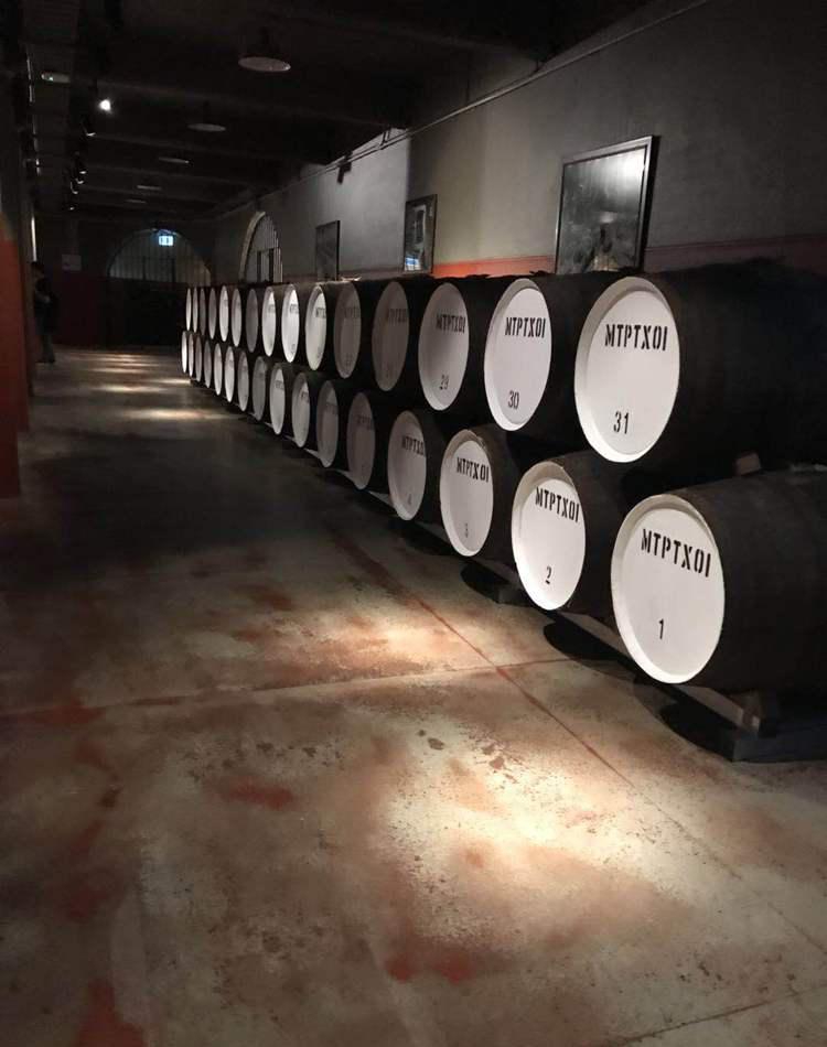 畅饮澳洲葡萄酒的制作过程，了解葡萄酒文化！