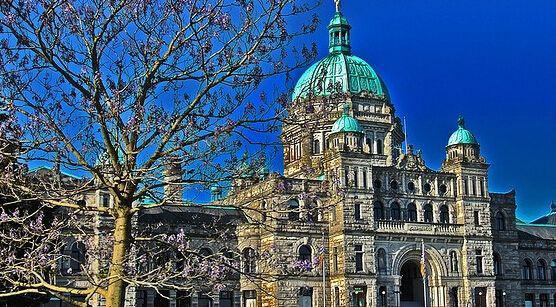 留学加拿大首选两大教育大省