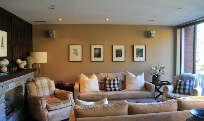 大美皇后镇里藏着一所旅游学院