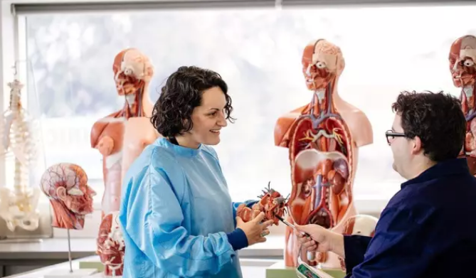 他为什么能跑这么快?! 他为什么能跑这么快?!