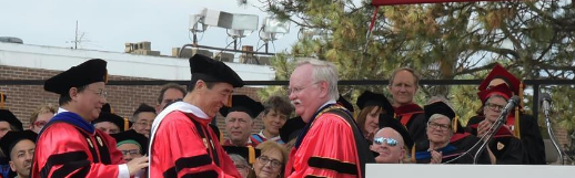 快来围观,张艺谋可能成了你的新校友! 快来围观,张艺谋可能成了你的新校友!