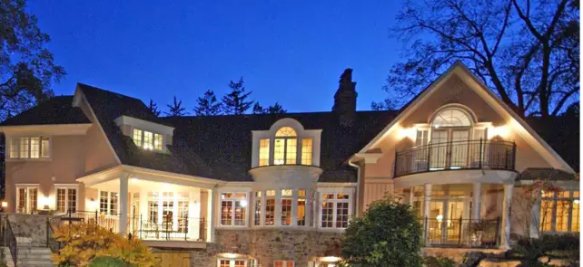 公立教育局之十七，哈尔顿公立教育局