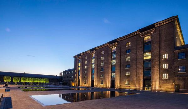 英国服装设计看过来