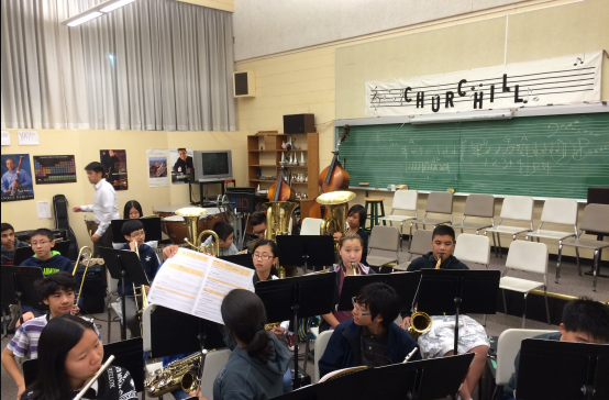 注意，温斯顿丘吉尔中学了解一下！