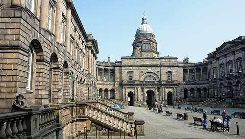 48万海归竞争:第n个最难就业季,你怎么脱颖