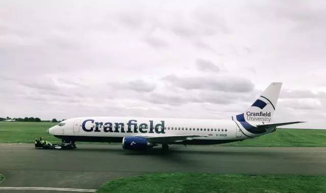 欧洲唯一一所有自己的飞机场的大学