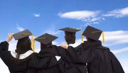 中加高中毕业生申请大学的申请通道有区别吗? 中加高中毕业生申请大学的申请通道有区别吗?