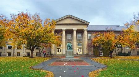 这些学校的学生还没毕业,就被“抢光了” 这些学校的学生还没毕业,就被“抢光了”