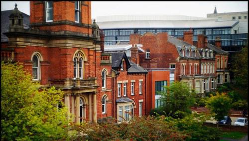 利兹大学商学院2019年申请分阶段审理通知