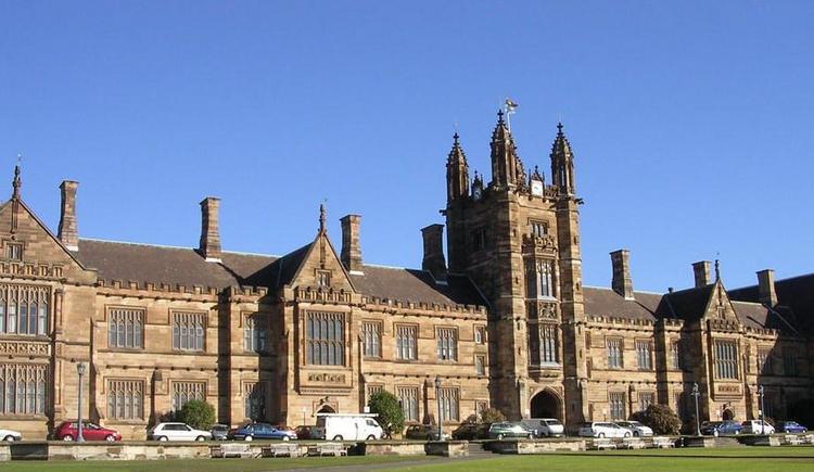 挂科多门成功申请悉尼大学金融专业