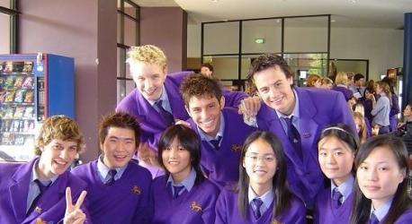 加拿大安大略省大学预科学什么？