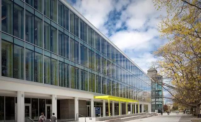 想去商学院？看看加拿大哪些商学院在世界