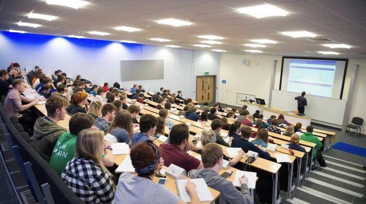 Homie们!中国授课模式和英国授课模式激情碰撞,你站哪个? Homie们!中国授课模式和英国授课模式激情碰撞,你站哪个?