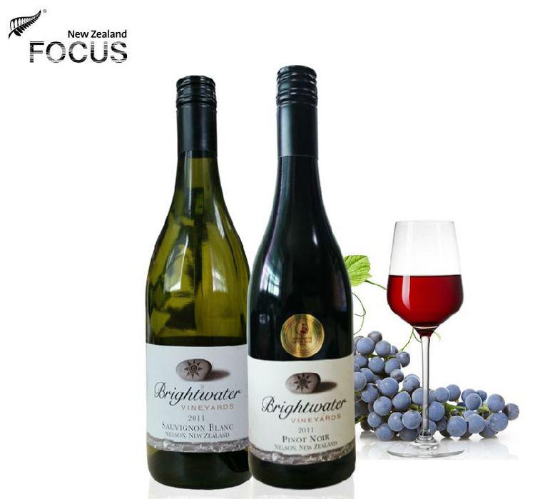 同学，干了这杯葡萄酒！