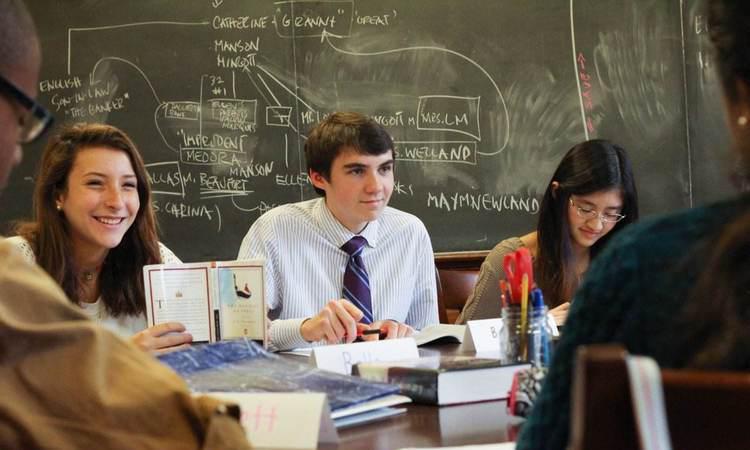 美国大学十年新增355个专业：如何才不昏头