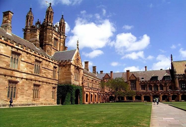 留学加拿大如何选择学校