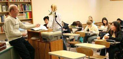 英国有些大学专业能提供带薪实习