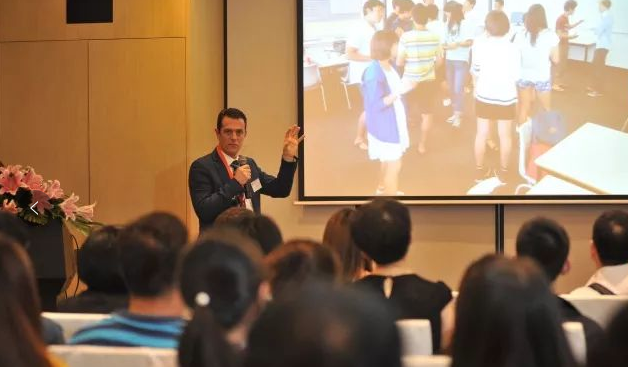 智慧之光阿德莱德大学中国信息日大手笔3城巡回