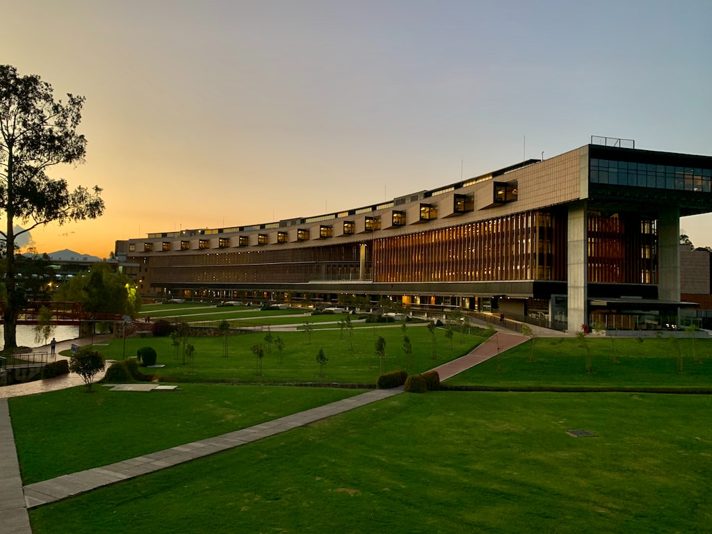 英国珠宝设计专业大学学完以后好就业吗
