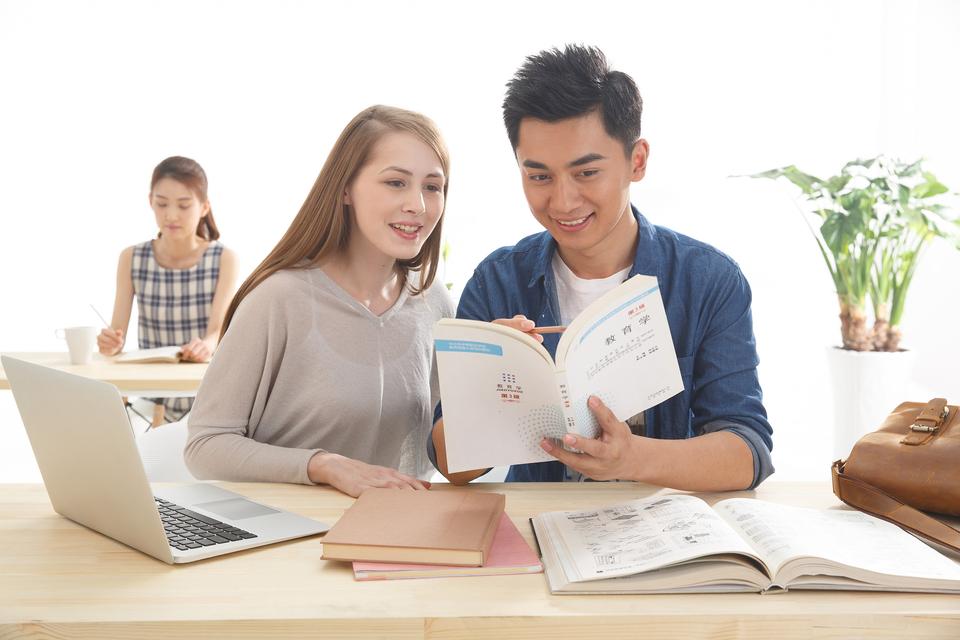 帕拉茨基大学2022年QS排名