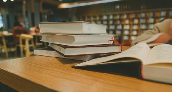 去英国温彻斯特大学上大学能找工作吗？