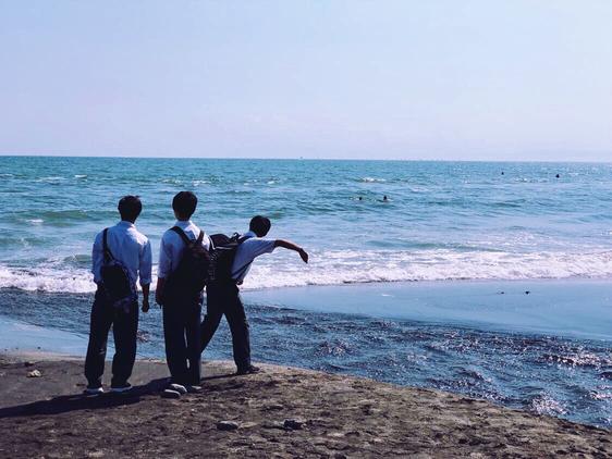 到英国圣迈克尔学院上学容易毕业吗？