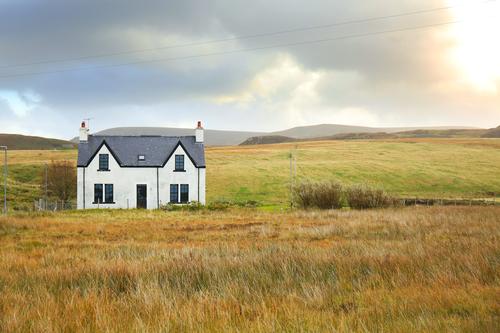 到英国英博夏尔大学上大学容易完成学业吗？