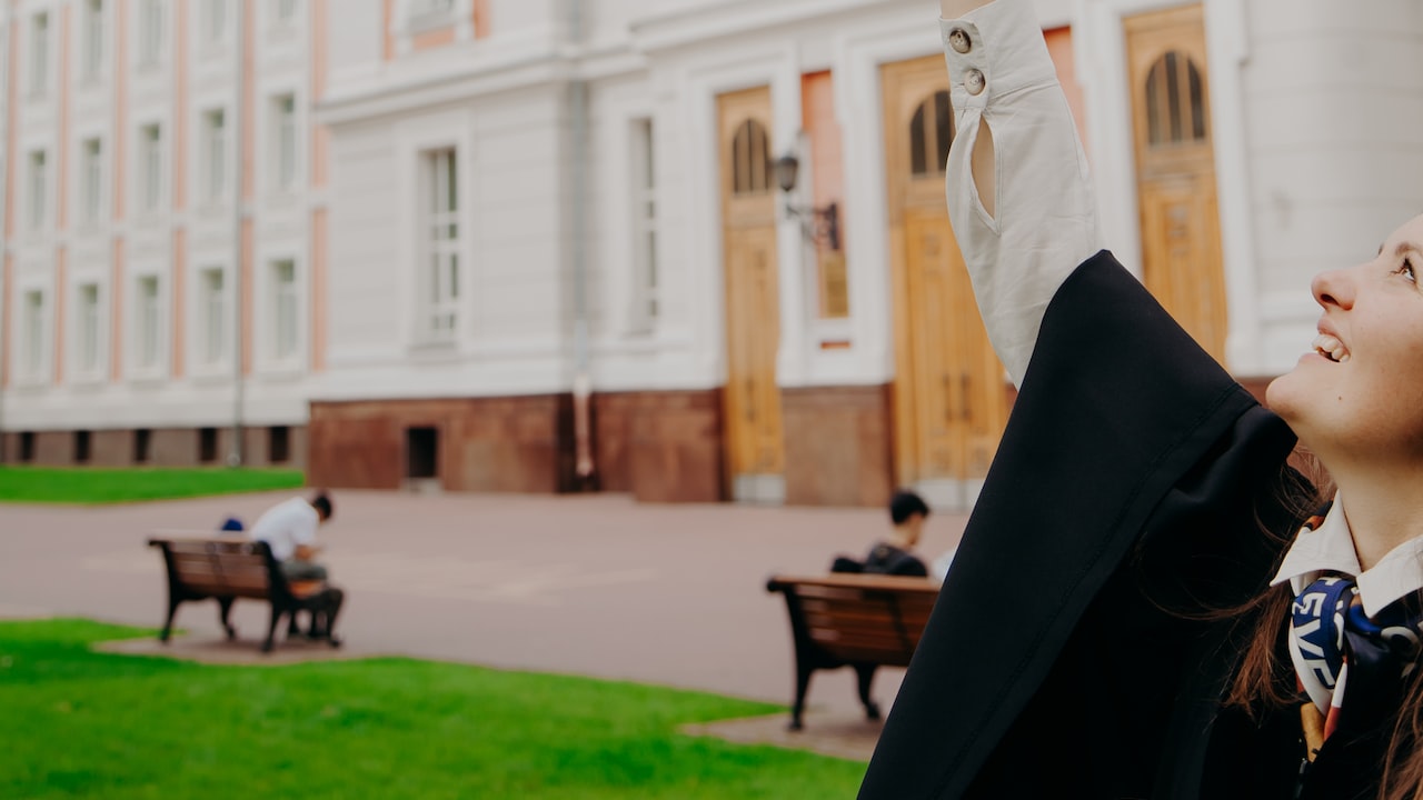 申请瑞典国立艺术与设计学院需要满足哪些条件？（详细解读）