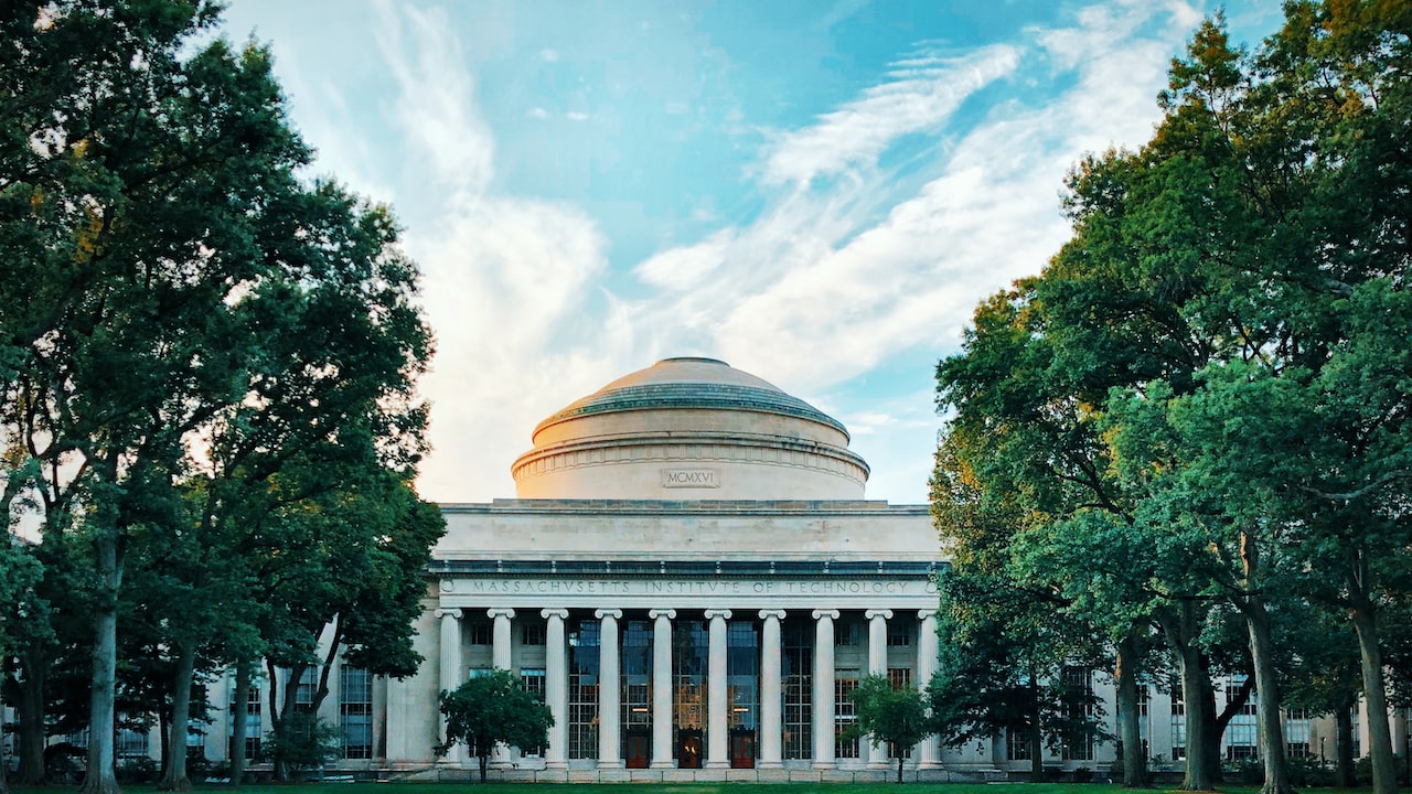 普瑞特艺术学院申请条件是什么？