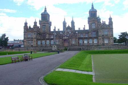 爱丁堡大学接受A-level中文吗?