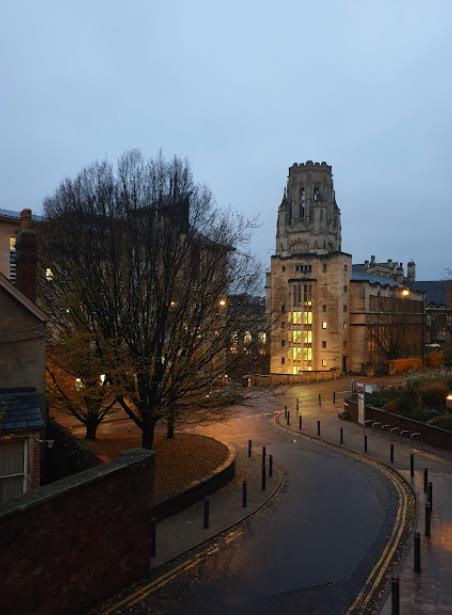 3与猎头或用人单位的招聘人员保持联系