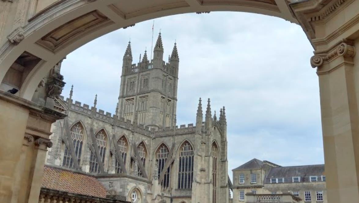 二、英国留学生保健服务 二、英国留学生保健服务