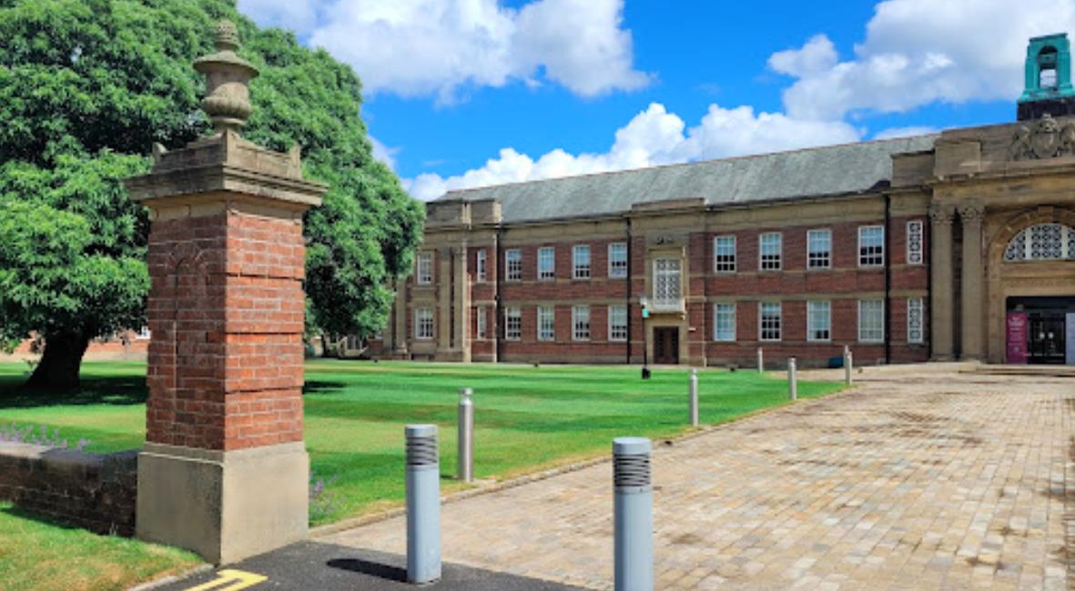 Q请问本科有艺术设计专业吗?比如插画、动画