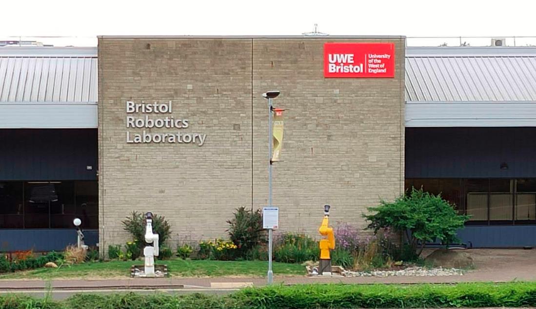 Q:可否介绍一下陪读政策?如果我的孩子念本科家长可以办签证去陪读吗?