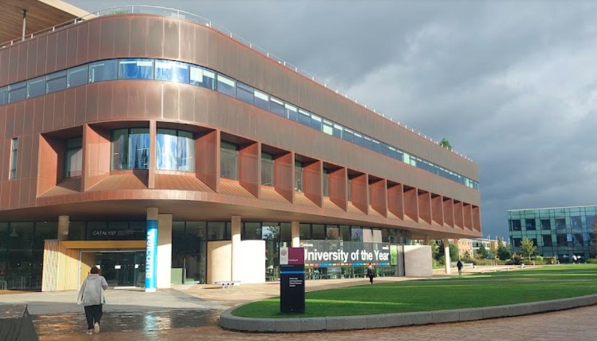 2授课讲师 Teaching Staff