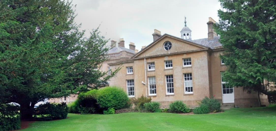 ●中央圣马丁艺术与设计学院 Central Saint Martins College of Artand desigr ●中央圣马丁艺术与设计学院 Central Saint Martins College of Artand desigr