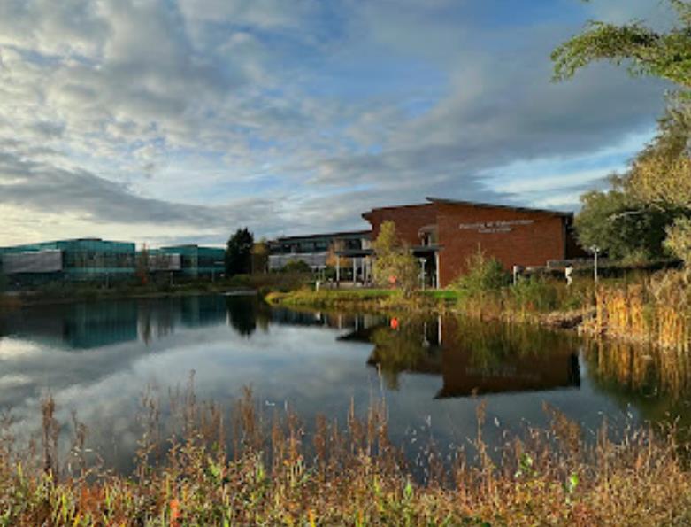 &middot;校方担保