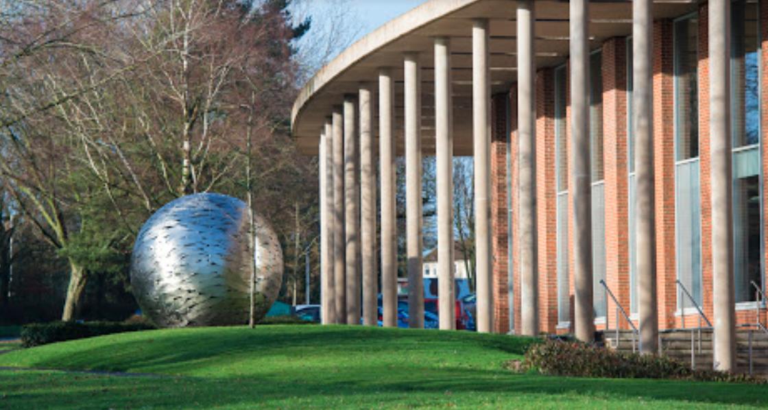 Studying Abroad Live: IrelandSubject I