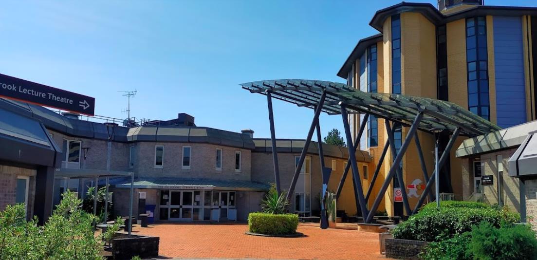 Q请Peer给大家介绍一下爱尔兰高等教育的情况。