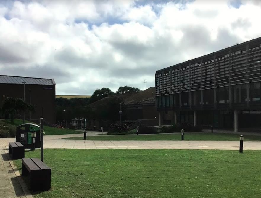 美国公立大学与私立大学哪个好 美国公立大学与私立大学哪个好